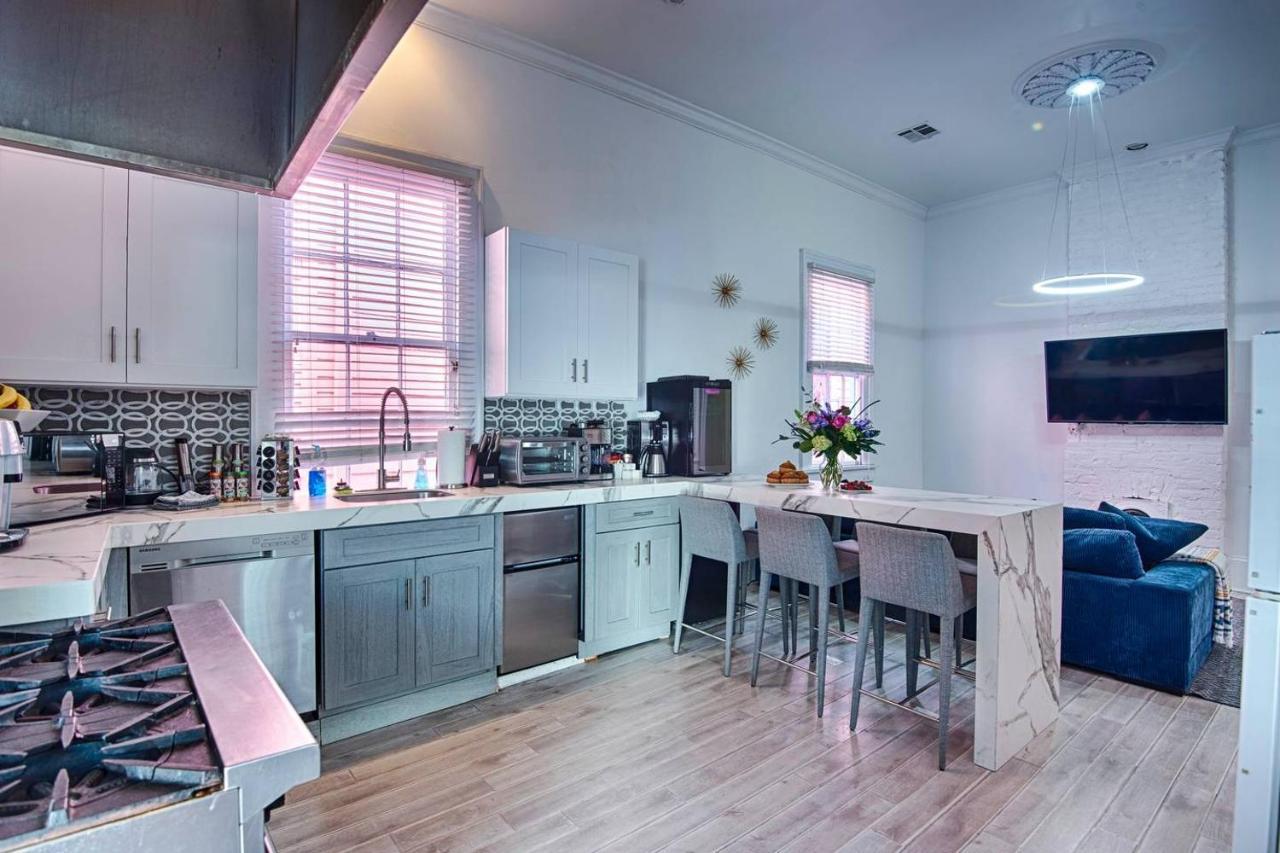 Five Br - Sleeps 10! Steps From French Quarter Villa New Orleans Exterior photo